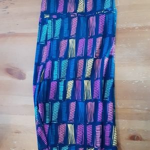 Lularoe block print tall and curvy leggings